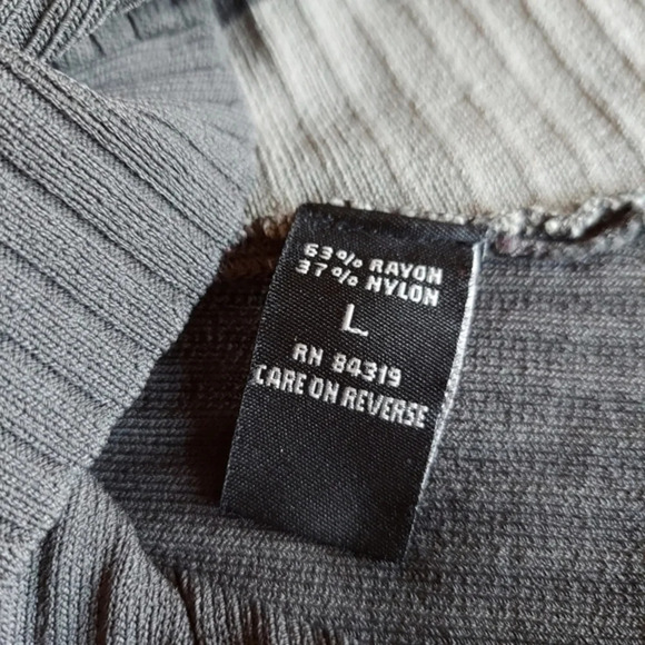 Cyrus Black Gray‎ Color Block Ribbed Knit - Picture 6 of 8
